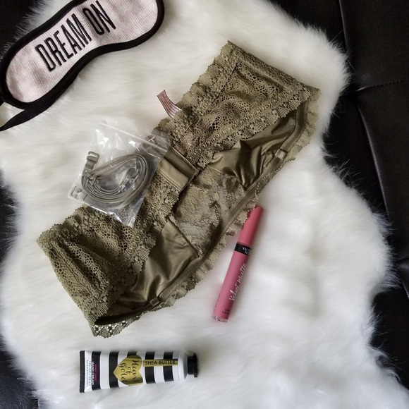 Victoria's Secret lace bandeau - Picture 2 of 4